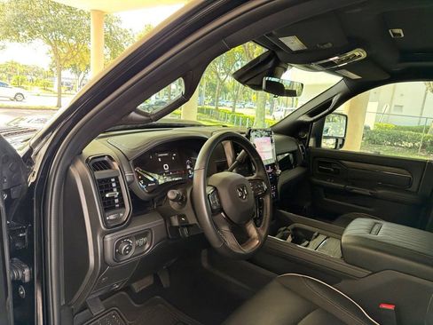 Used 2026 RAM 2500 Limited AWD/4WD image 7