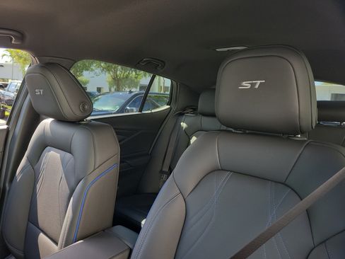 New 2026 Buick Envista Sport Touring w/ Convenience I Package FWD image 21