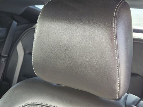 Used 2020 Chevrolet Camaro LT w/ RS Package image 15