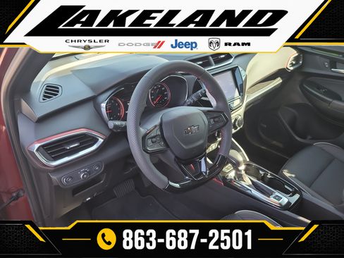 Used 2022 Chevrolet TrailBlazer RS w/ Technology Package FWD image 18