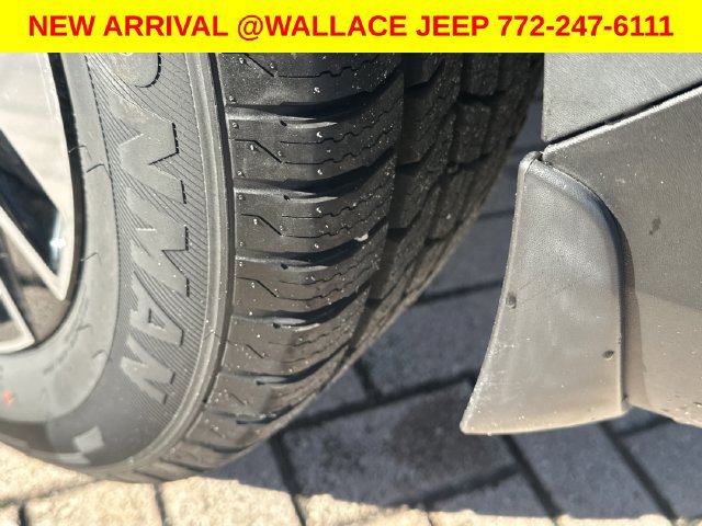 Used 2023 Kia Sportage EX FWD image 13