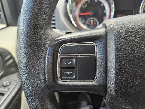 Used 2019 Dodge Grand Caravan SE w/ Power Convenience Group I FWD image 49