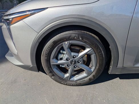 Used 2025 Kia K4 LXS image 13