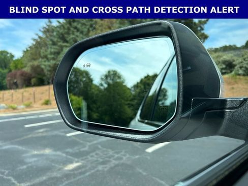New 2026 GMC Acadia Denali w/ Super Cruise Package FWD image 9