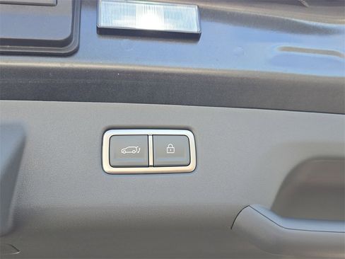 New 2026 Kia EV9 Wind image 11