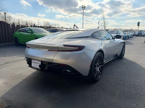 Used 2017 Aston Martin DB11 V12 image 6