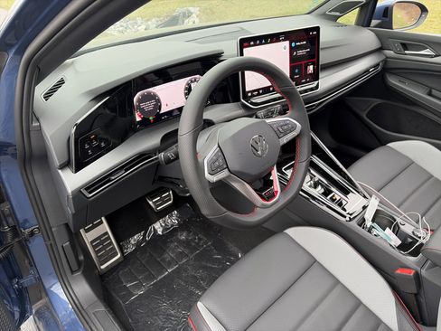 New 2026 Volkswagen GTI SE image 17