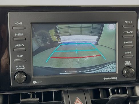 Used 2022 Toyota RAV4 XLE AWD/4WD image 31