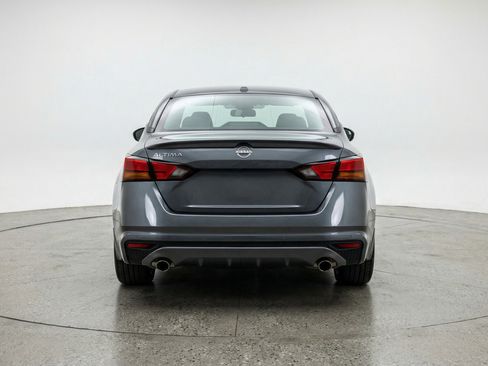 Used 2025 Nissan Altima 2.5 SV image 7