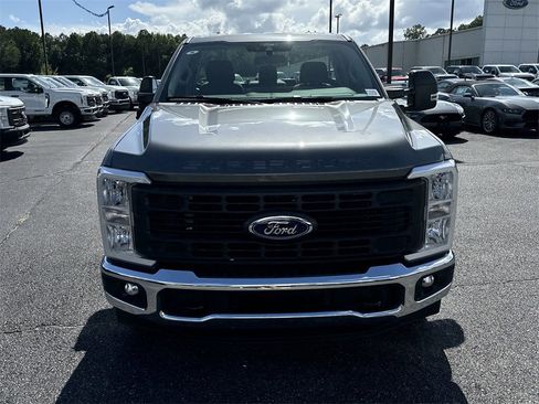 New 2025 Ford F350 XL w/ XL Chrome Package image 2