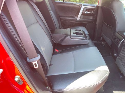 Used 2020 Toyota 4Runner SR5 Premium RWD image 18