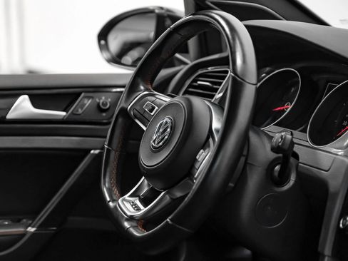 Used 2017 Volkswagen GTI Autobahn FWD image 18