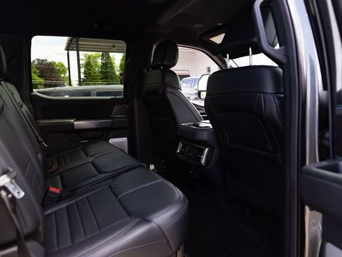 Used 2026 Ford F350 Platinum w/ FX4 Off-Road Package AWD/4WD image 23