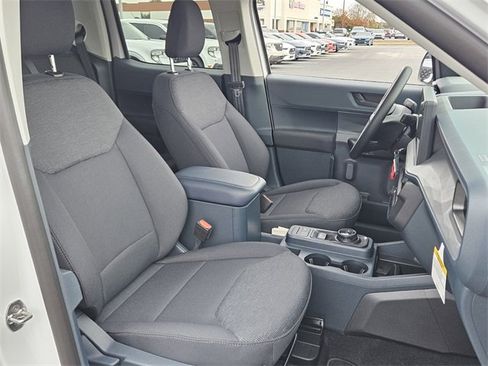 New 2025 Ford Maverick XL image 17