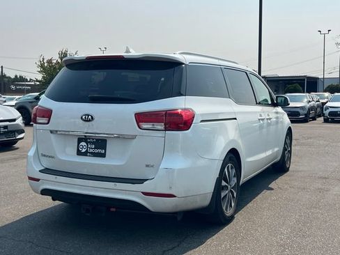 Used 2016 Kia Sedona SX FWD image 5