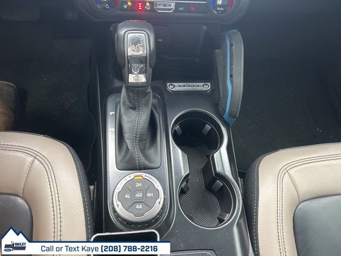 Used 2024 Ford Bronco Wildtrak image 25