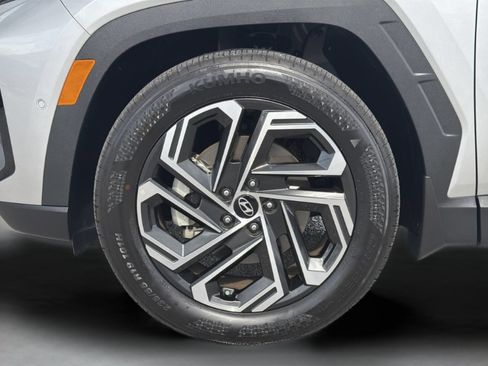 Used 2025 Hyundai Tucson Limited FWD image 35