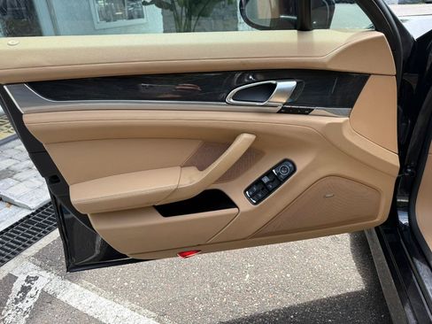 Used 2010 Porsche Panamera 4S AWD/4WD image 20