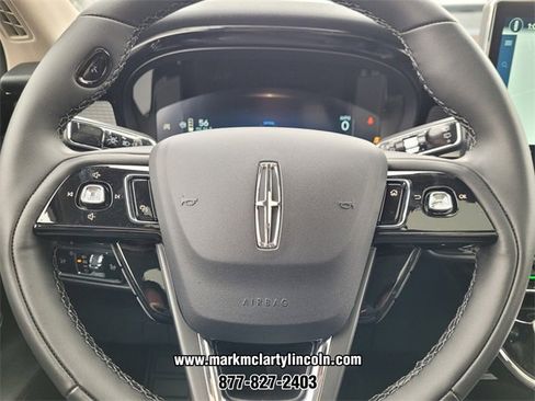 New 2026 Lincoln Corsair Premiere image 20