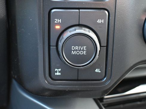 New 2026 Ford F250 Lariat w/ Black Appearance Package AWD/4WD image 24