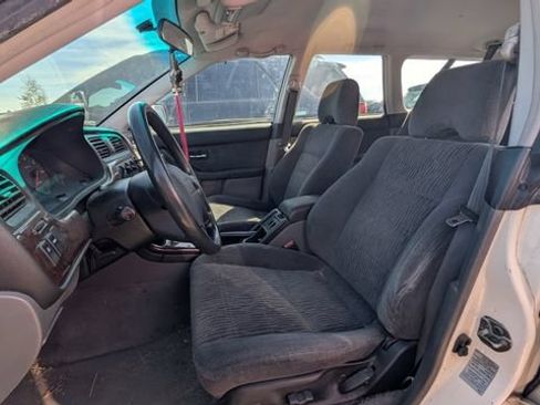 Used 2000 Subaru Outback Wagon AWD/4WD image 4
