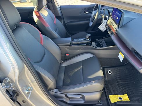 New 2026 Toyota Prius Plug-In Hybrid image 8