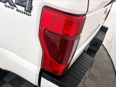 Used 2022 Ford F350 Lariat w/ Black Appearance Package image 29