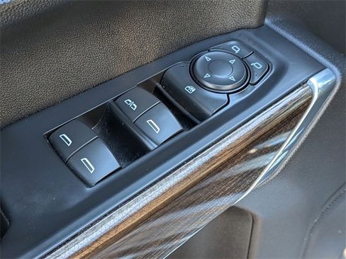 Used 2021 Chevrolet Silverado 1500 RST image 13