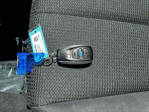 Used 2025 Subaru Forester Premium AWD/4WD image 33