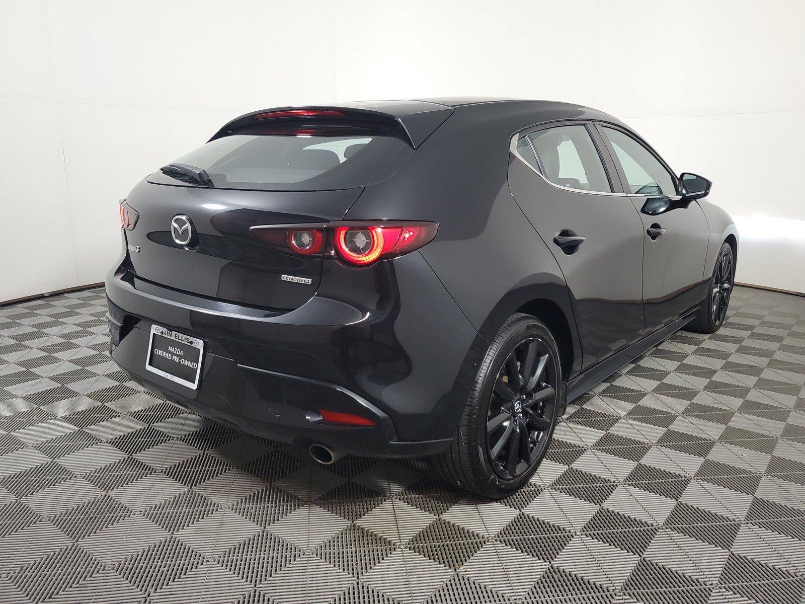 Used 2024 MAZDA MAZDA3 s FWD image 4