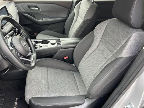 Certified 2022 Nissan Rogue SV image 15