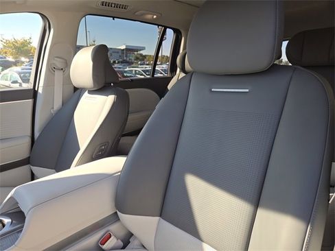 New 2026 Hyundai Ioniq 9 Limited image 14