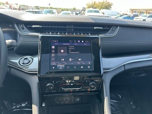 Used 2022 Jeep Grand Cherokee Altitude image 17