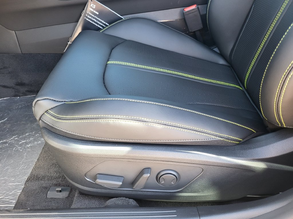 New 2027 Kia K5 GT FWD image 9