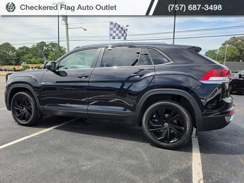 Used 2023 Volkswagen Atlas Cross Sport SE AWD/4WD image 4