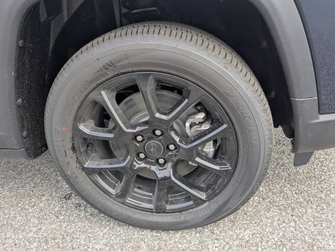 New 2026 Jeep Compass Latitude AWD/4WD image 4