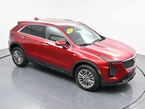 Used 2025 Cadillac XT4 Premium Luxury image 38