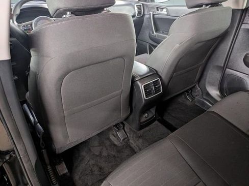 Used 2018 Kia Sportage LX AWD/4WD image 26
