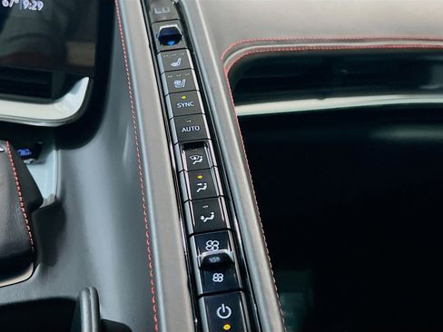Used 2020 Chevrolet Corvette Stingray Premium Cpe w/ 3LT Preferred Equipment Group RWD image 12