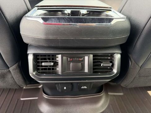 Used 2022 Ford F150 Lariat w/ Equipment Group 502A High AWD/4WD image 15
