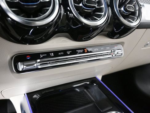 Certified 2025 Mercedes-Benz GLB 250 image 14