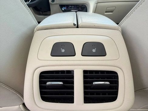 Used 2022 Buick Envision Avenir w/ Technology Package II AWD/4WD image 18
