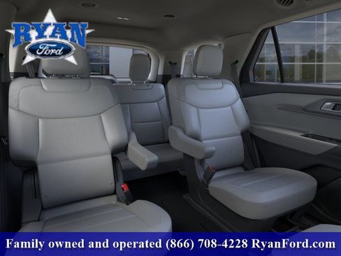New 2025 Ford Explorer Active w/ Active Comfort Package RWD image 11