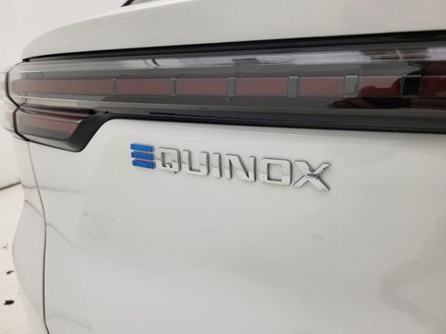 New 2026 Chevrolet Equinox EV LT image 21