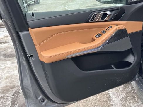 New 2026 BMW X5 xDrive40i w/ M Sport Package AWD/4WD image 13