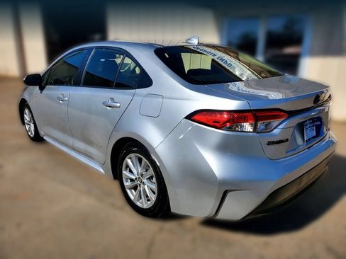 Used 2023 Toyota Corolla LE w/ LE Convenience Package FWD image 8