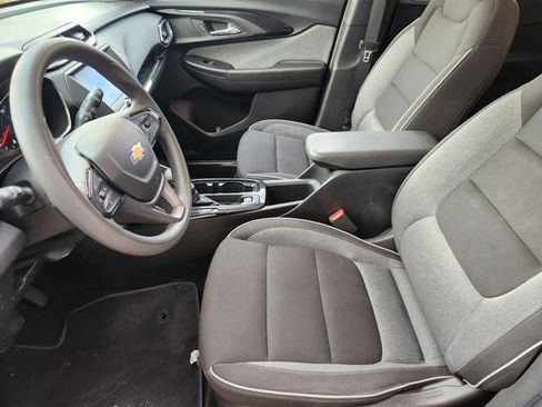 Used 2023 Chevrolet TrailBlazer LT image 11