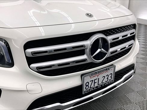 Certified 2022 Mercedes-Benz GLB 250 image 31
