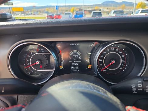 Used 2018 Jeep Wrangler Unlimited Rubicon image 15