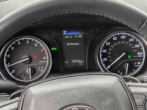 Used 2023 Toyota Camry SE image 21